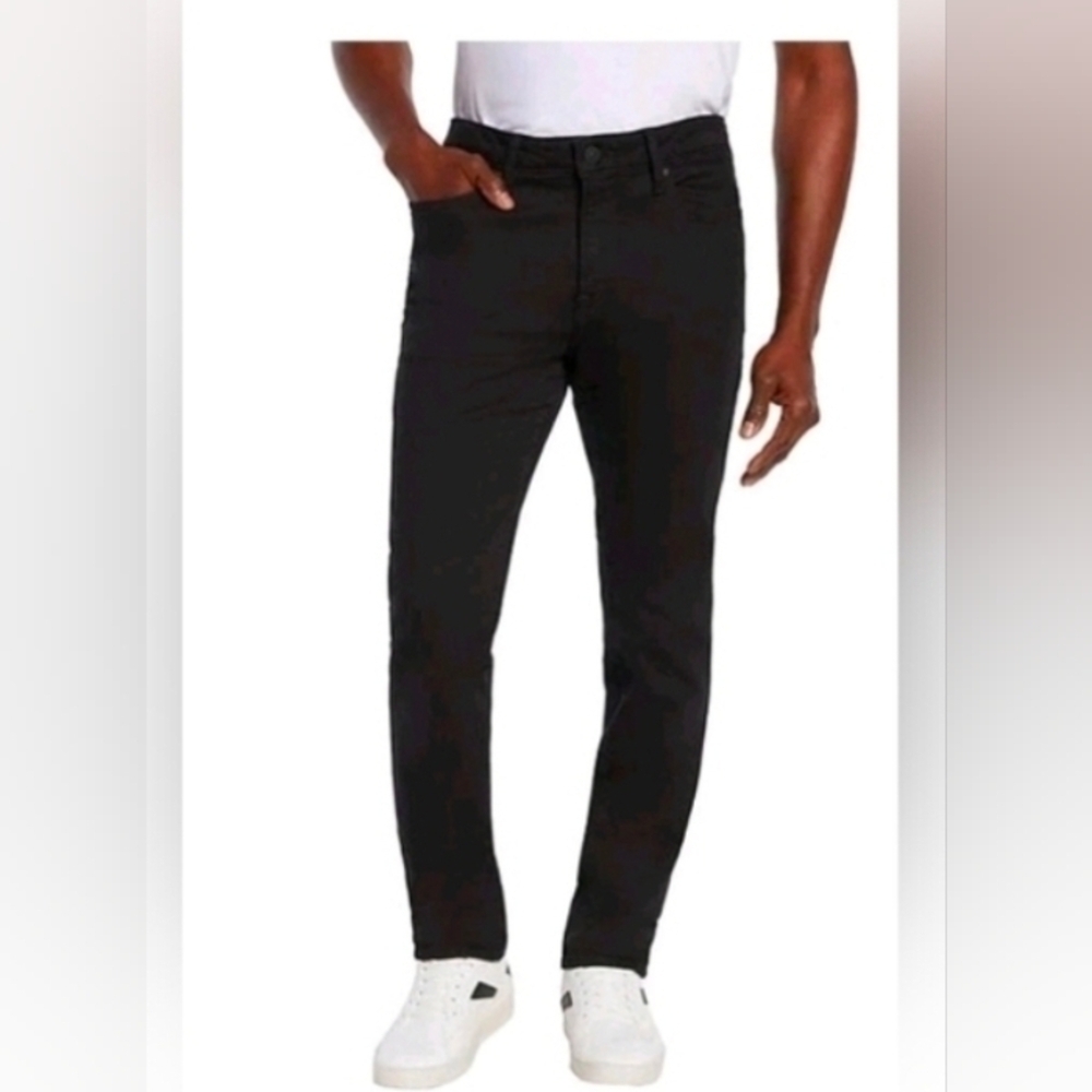 Express Men's Lightweight Stretch Slim Fit Classic 5 Pocket Design Denim Jean